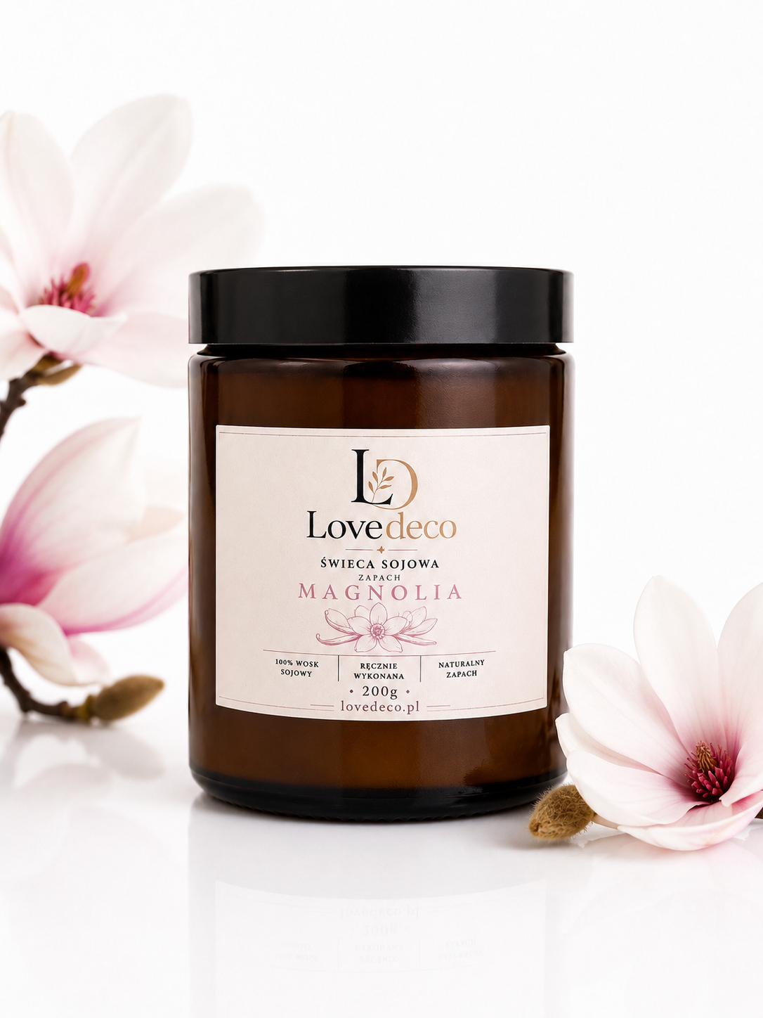 Świeca sojowa o zapachu magnolii, 200g, marki Lovedeco.